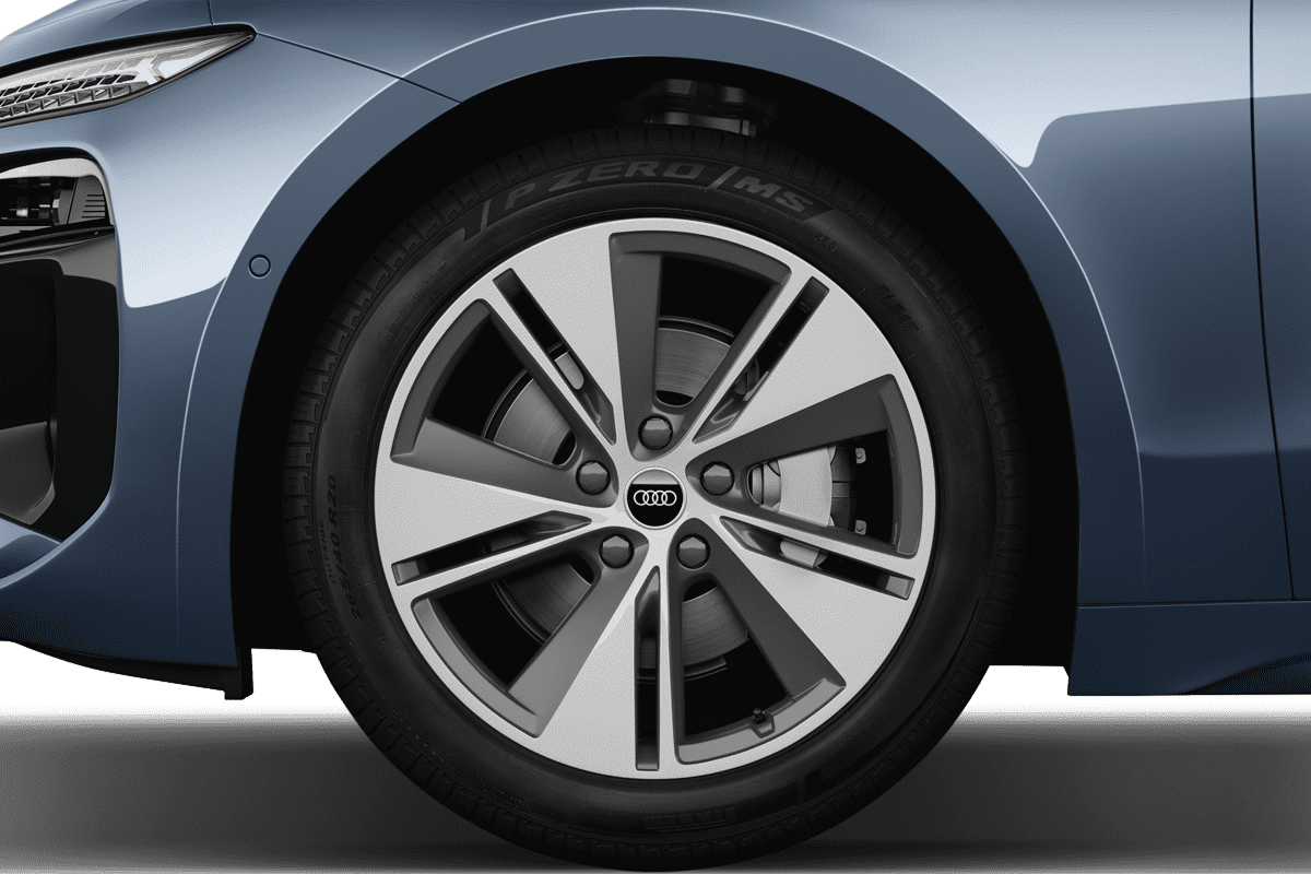 Radkappe oder Felge eines Audi A6 Sportback e-tron 