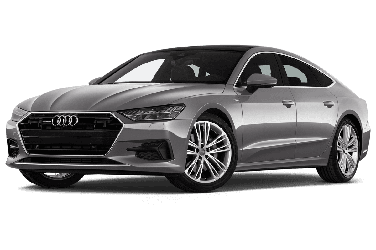 Tiefe, schräge Heckansicht eines Audi A7 Sportback TFSI e, freigestellt