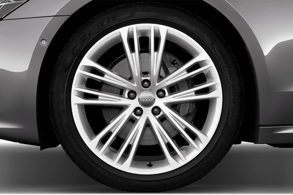 Radkappe oder Felge eines Audi A7 Sportback TFSI e