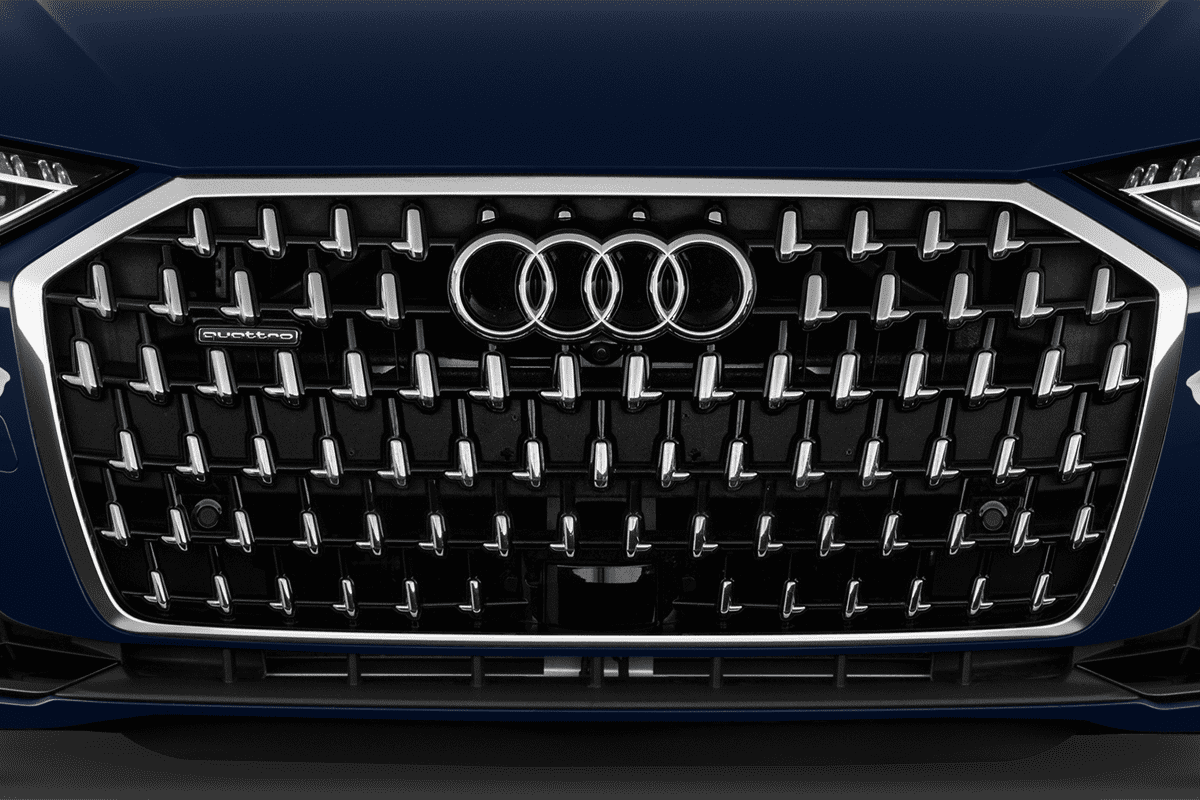 Kühlergrill eines Audi A8