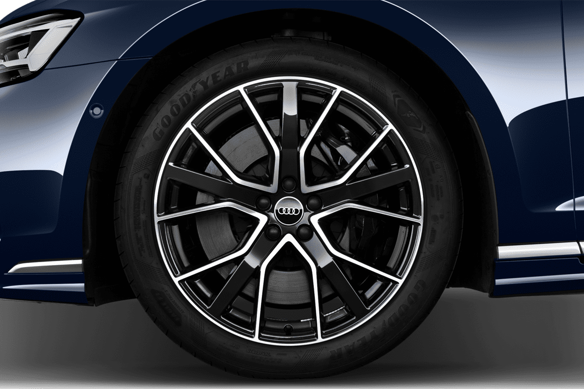 Radkappe oder Felge eines Audi A8