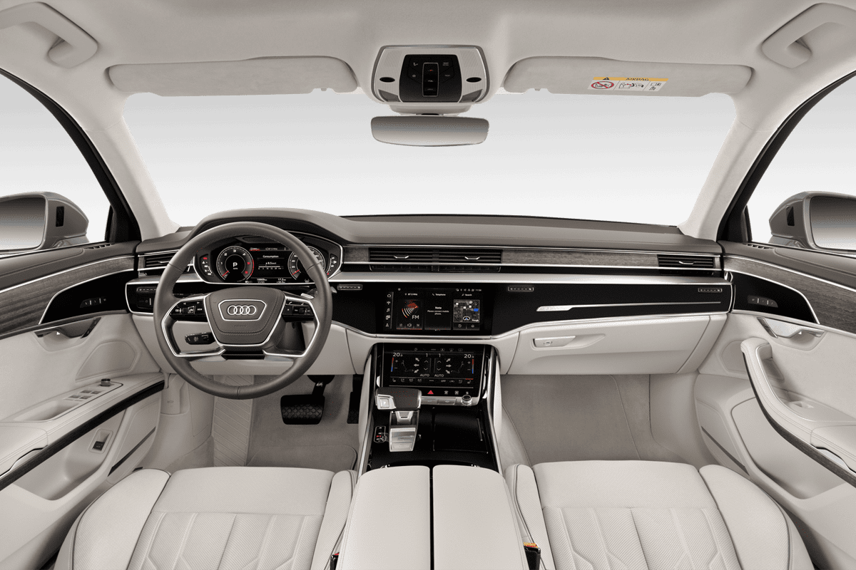 Armaturenbrett eines Audi A8 TFSI e