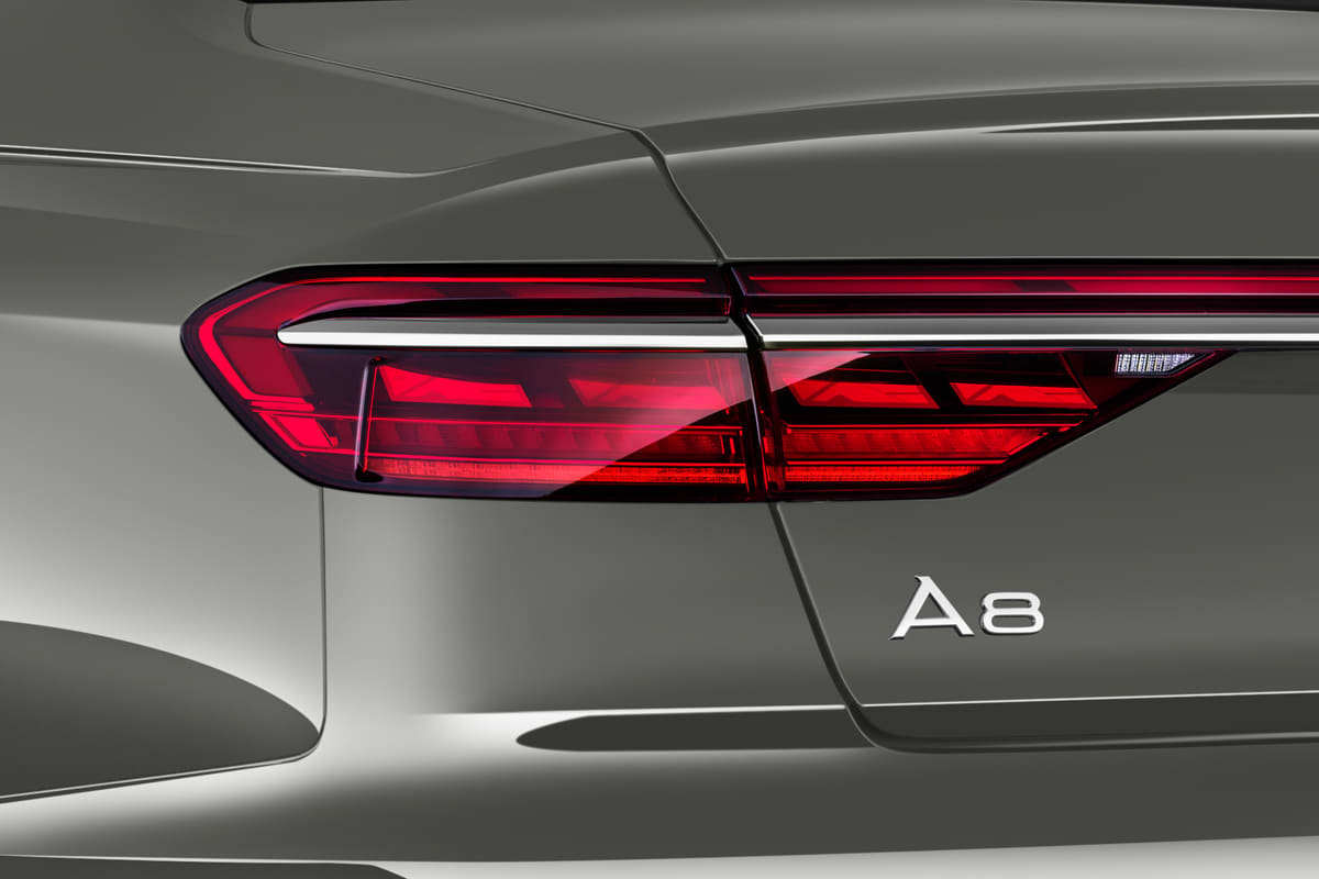 Heckleuchten eines Audi A8 TFSI e