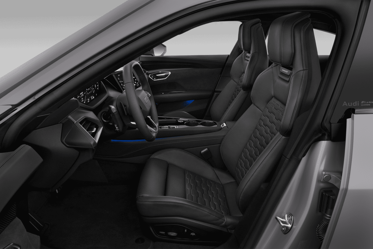 Vordersitze eines Audi e-tron GT