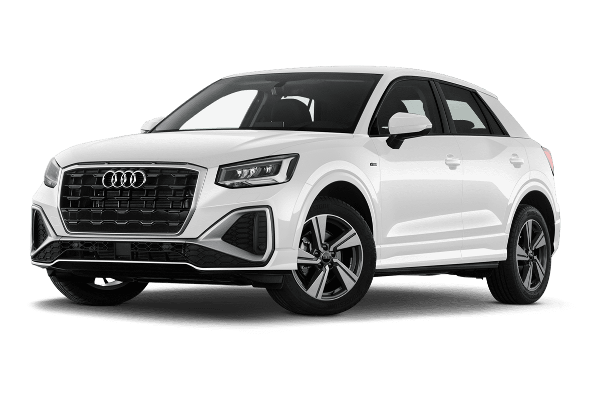 Tiefe, schräge Heckansicht eines Audi Q2 , freigestellt