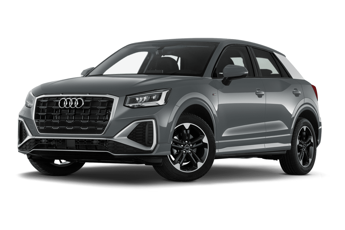 Tiefe, schräge Heckansicht eines Audi Q2 , freigestellt