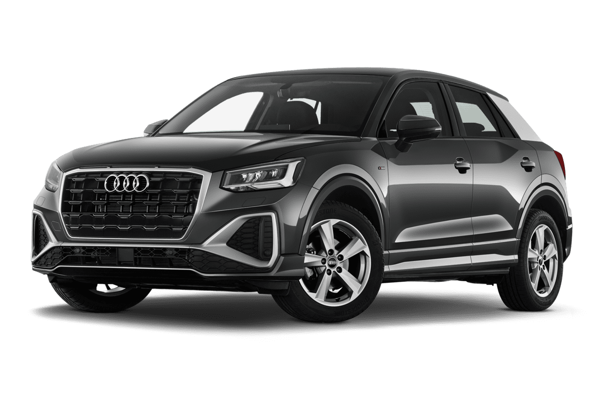 Tiefe, schräge Heckansicht eines Audi Q2 , freigestellt
