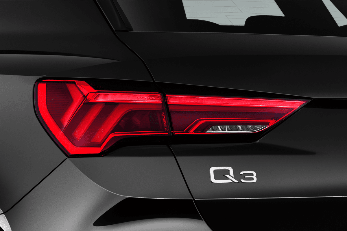 Heckleuchten eines Audi Q3 SUV (neues Modell)