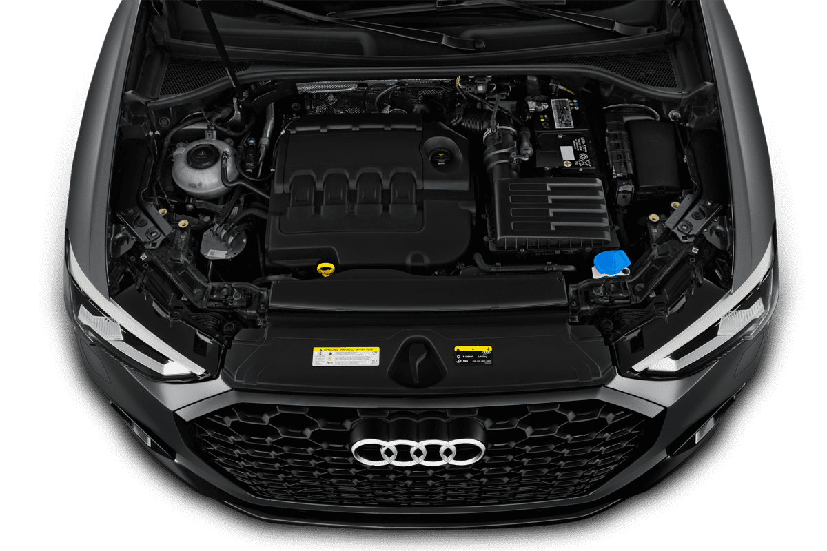 Motorraum eines Audi Q3 Sportback