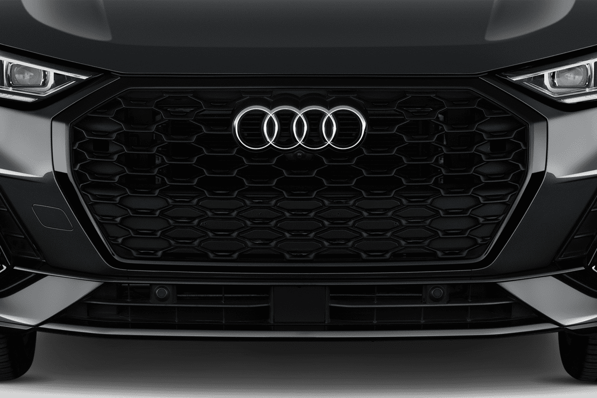 Kühlergrill eines Audi Q3 Sportback