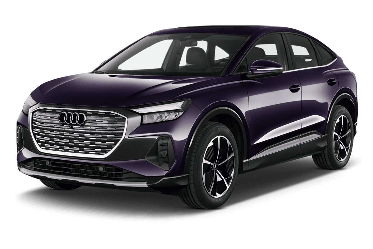 Schräge Frontansicht eines Audi Q4 Sportback e-tron, freigestellt