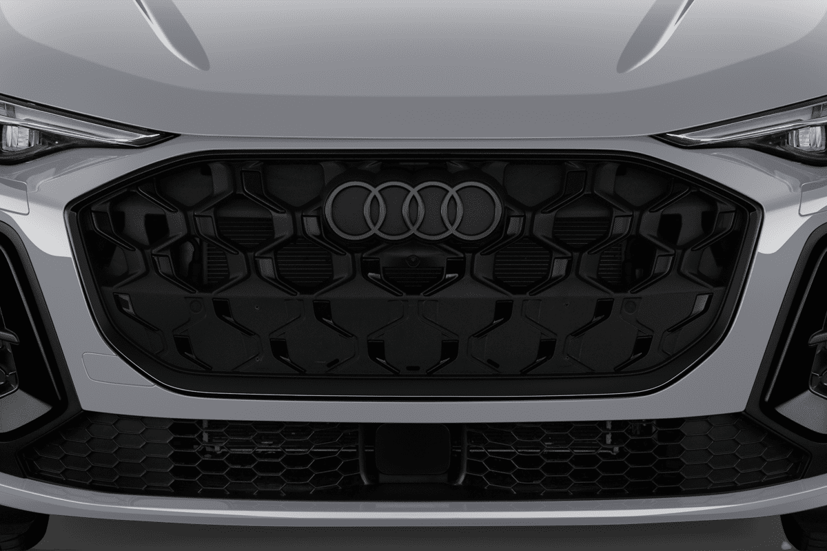 Kühlergrill eines Audi Q5 SUV 