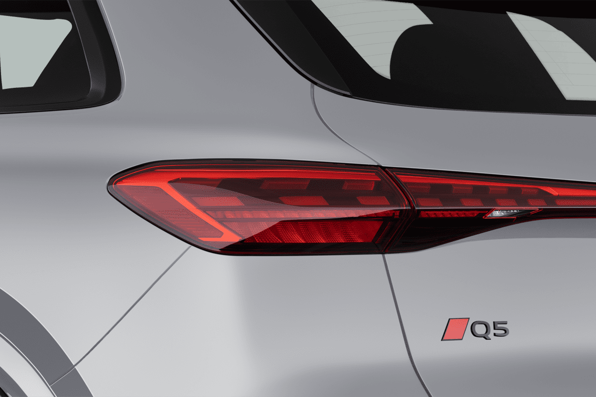 Heckleuchten eines Audi Q5 SUV 
