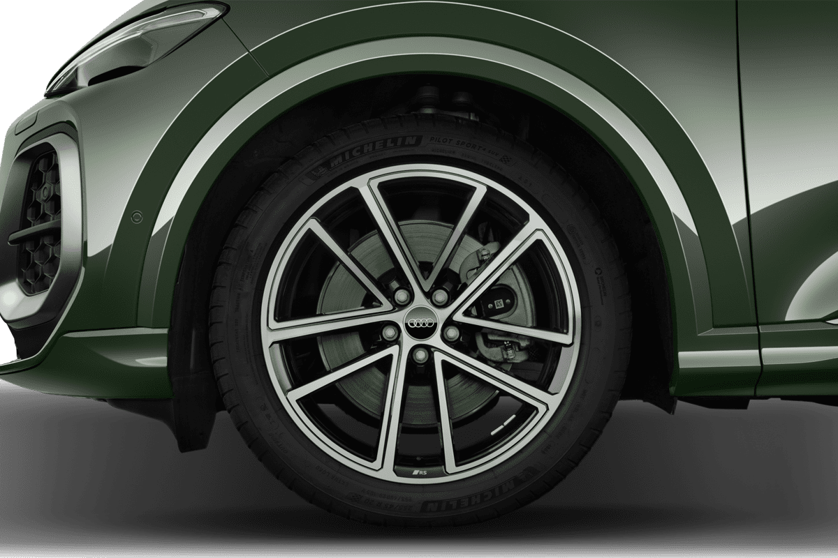 Radkappe oder Felge eines Audi Q5 Sportback 