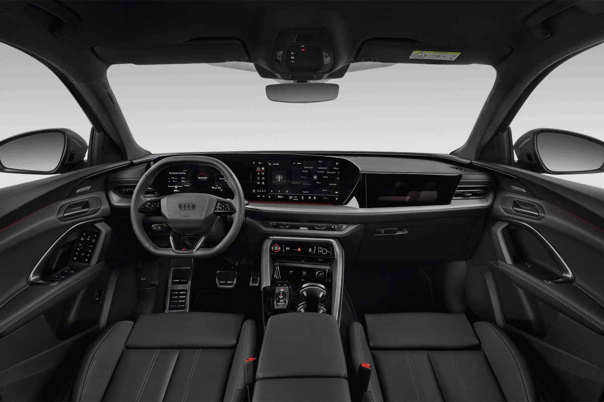 Armaturenbrett eines Audi Q5 Sportback 