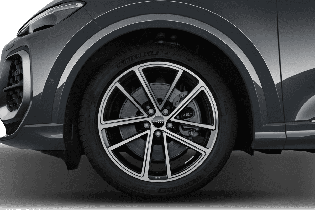 Radkappe oder Felge eines Audi Q5 Sportback 