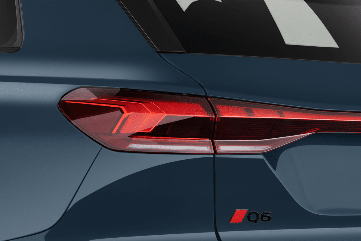 Heckleuchten eines Audi Q6 SUV e-tron