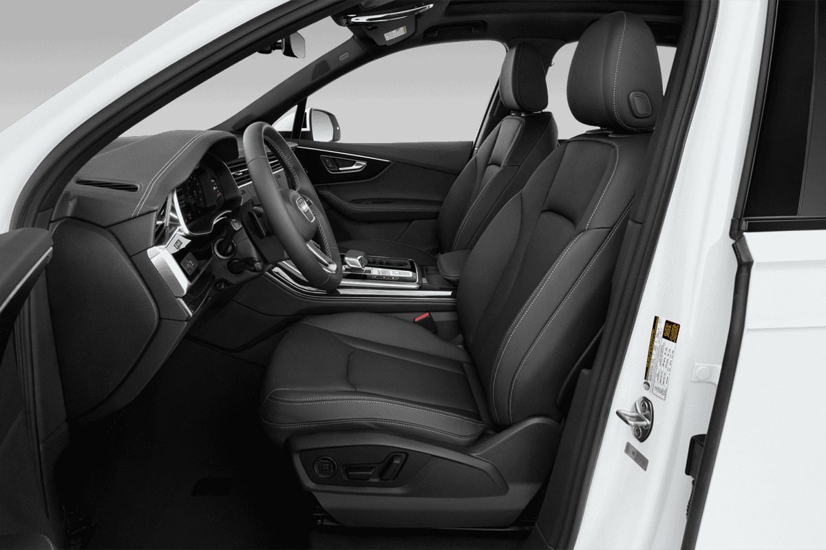 Vordersitze eines Audi Q7 SUV