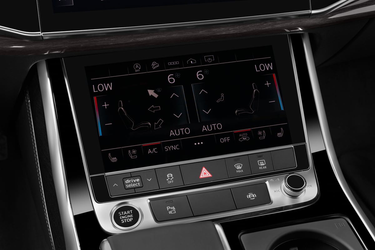 Klimasteuerung eines Audi Q8 SUV TFSI e 