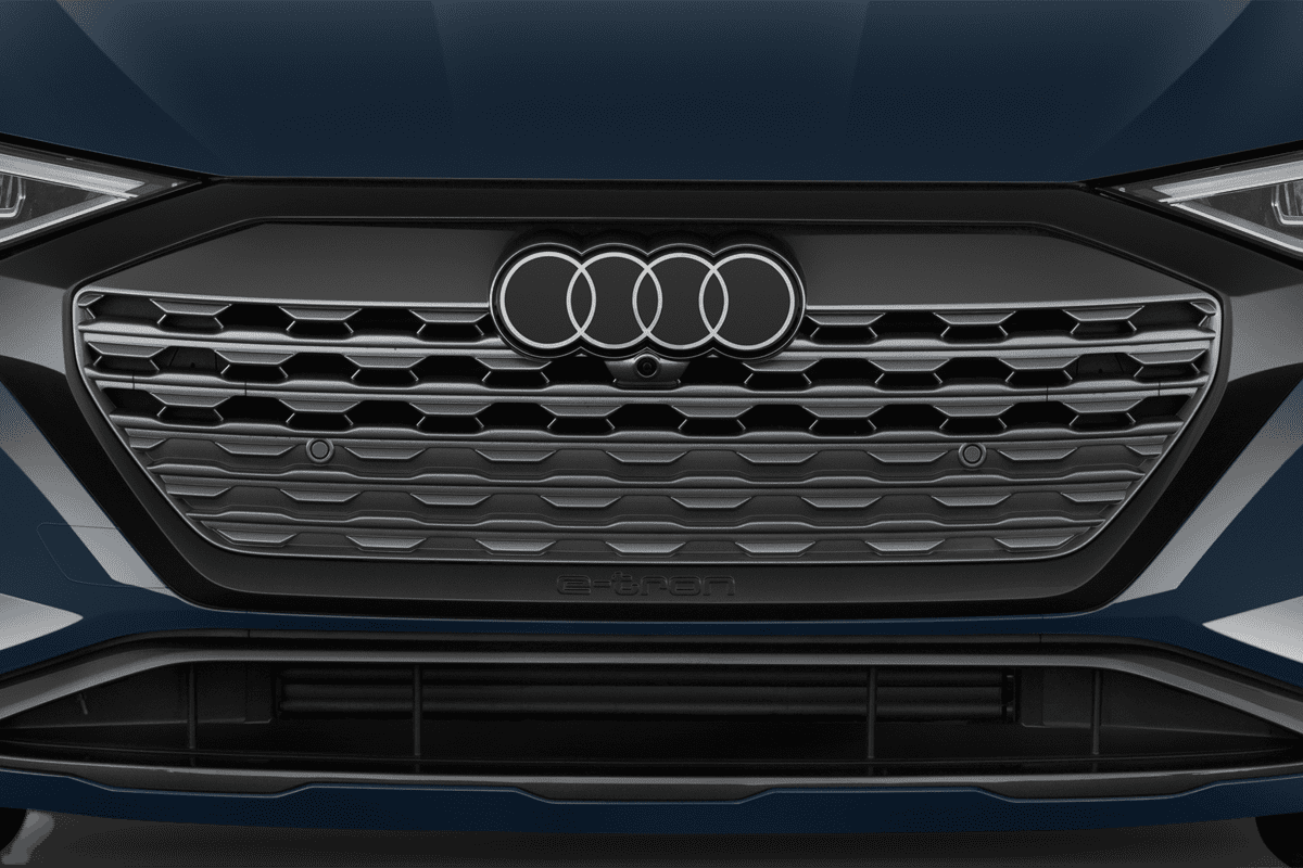 Kühlergrill eines Audi Q8 e-tron