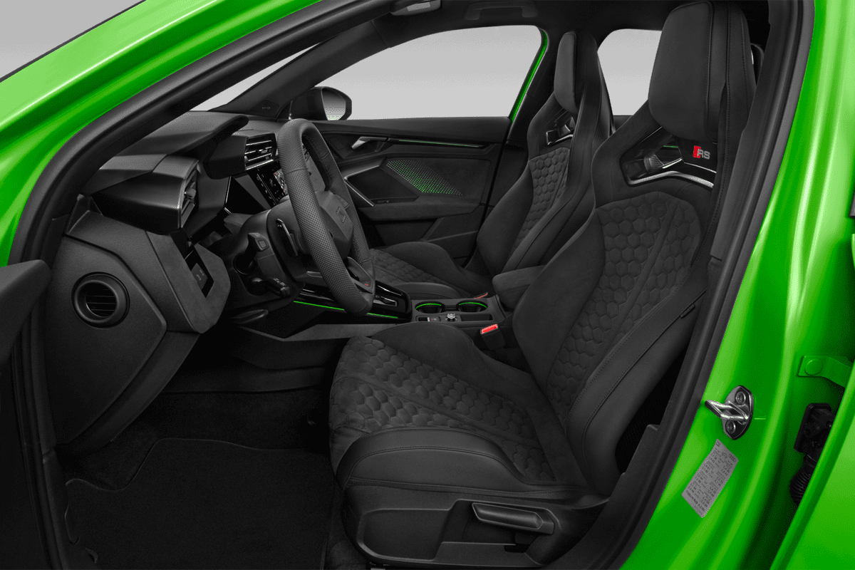 Vordersitze eines Audi RS3 Sportback 