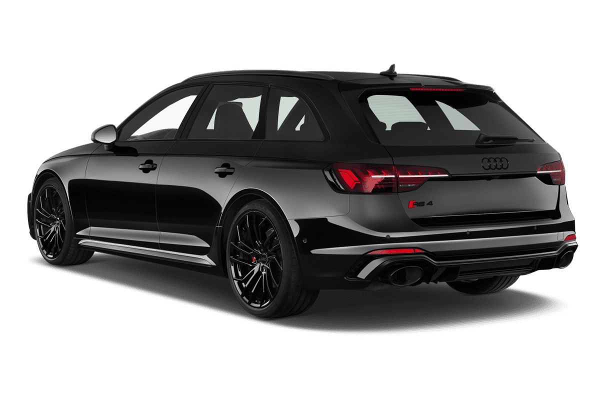 Schräge Heckansicht eines Audi RS4 Avant, freigestellt