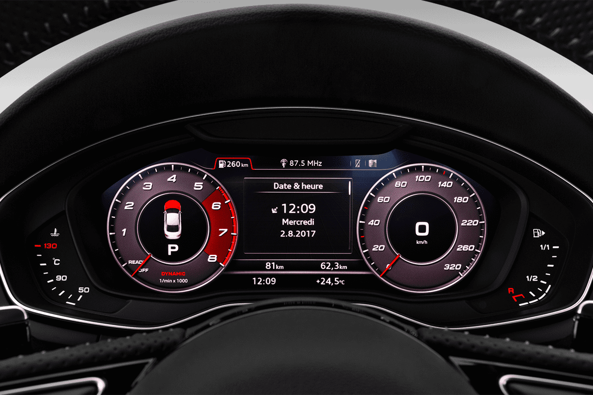 Kombiinstrument eines Audi RS5 Coupé
