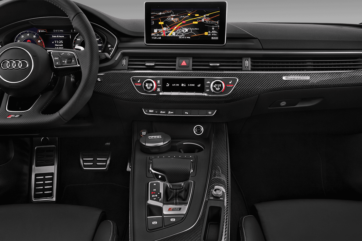 Mittelkonsole eines Audi RS5 Coupé