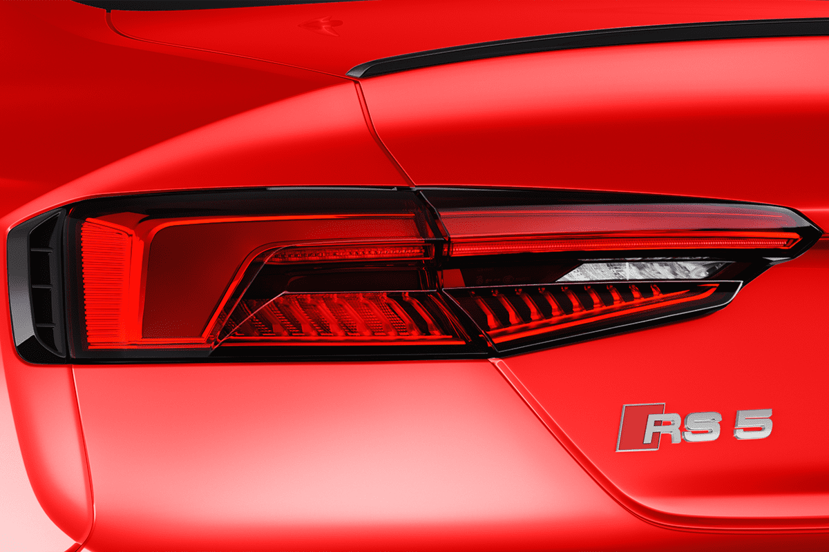 Heckleuchten eines Audi RS5 Coupé