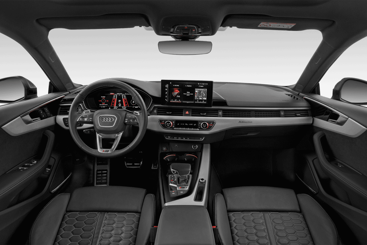 Armaturenbrett eines Audi RS5 Sportback