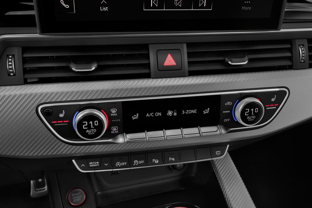 Klimasteuerung eines Audi RS5 Sportback