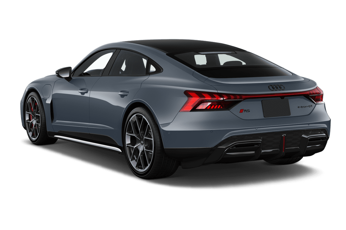 Schräge Heckansicht eines Audi RS e-tron GT, freigestellt