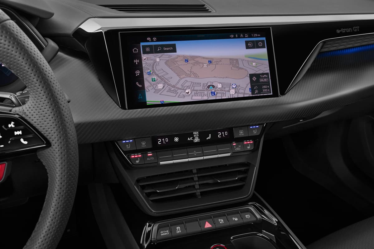 Mittelkonsole eines Audi RS e-tron GT