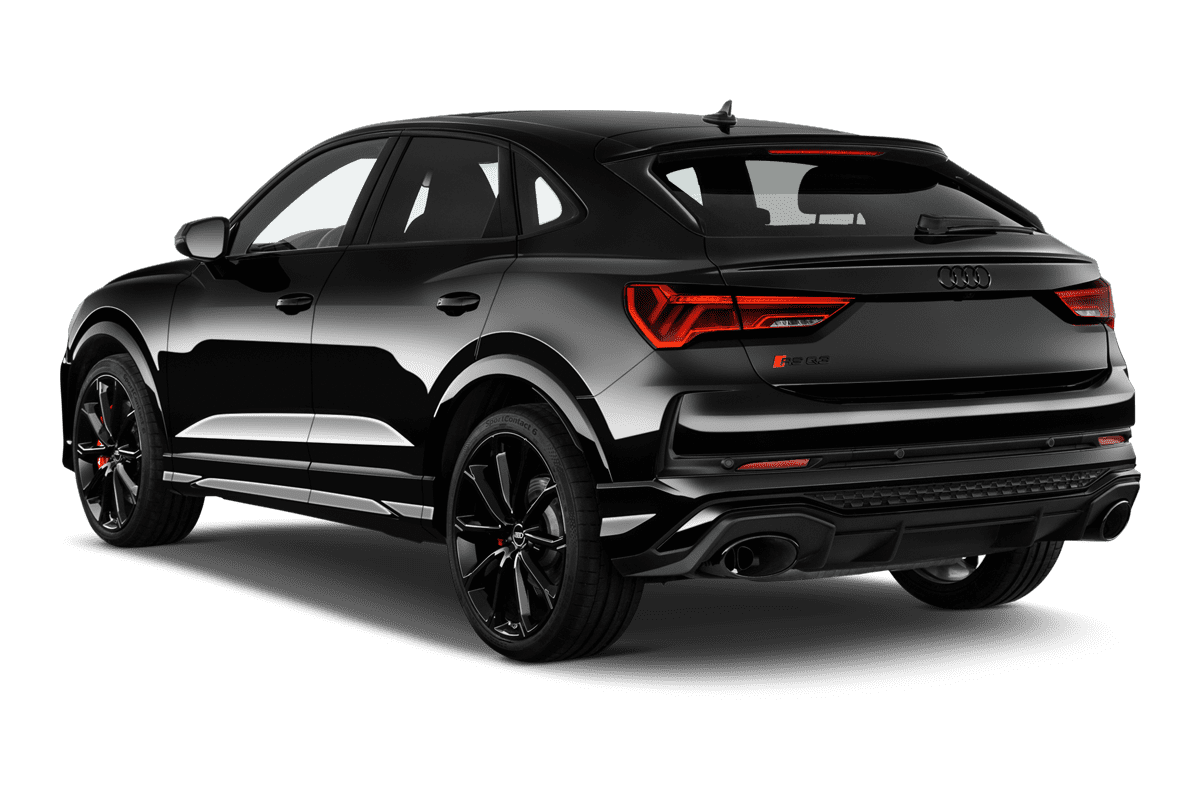 Schräge Heckansicht eines Audi RS Q3 Sportback, freigestellt