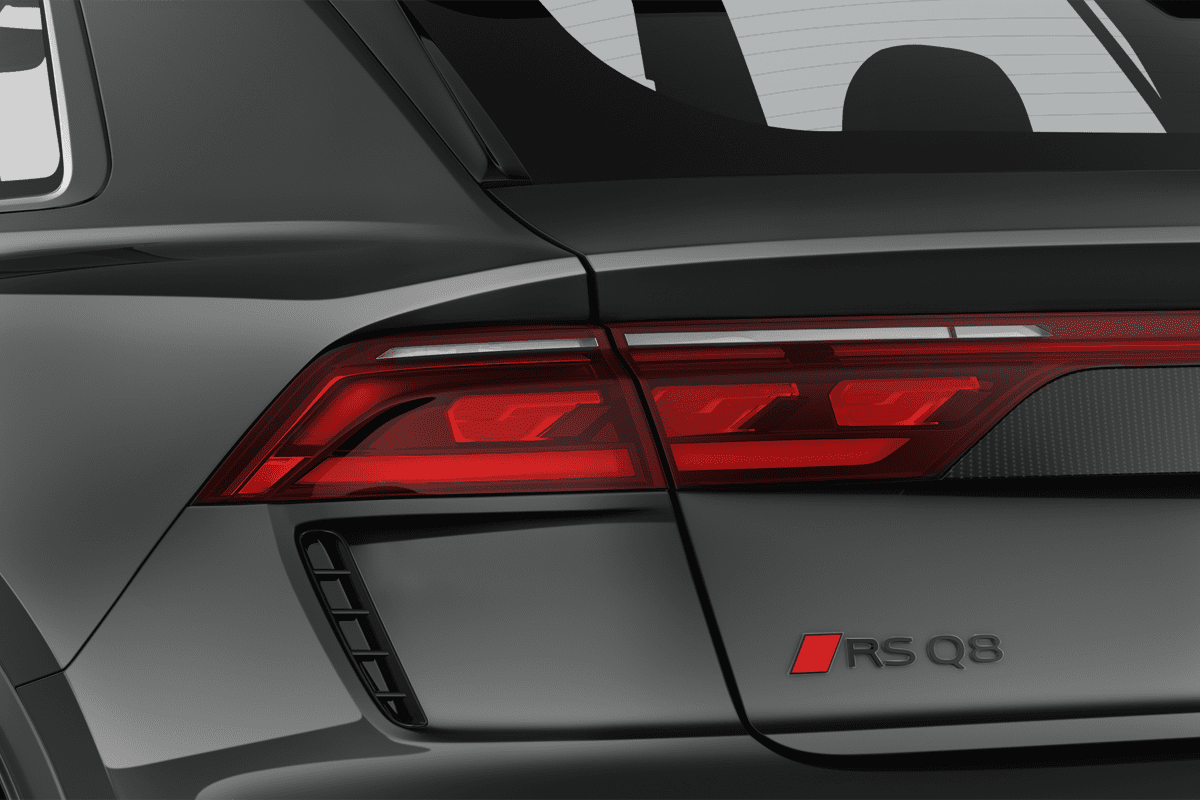 Heckleuchten eines Audi RS Q8 SUV