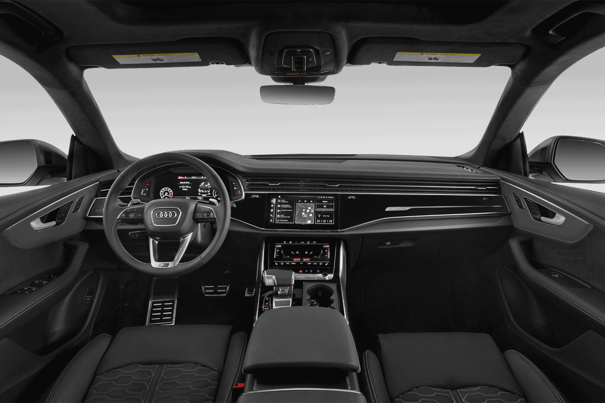 Armaturenbrett eines Audi RS Q8 SUV