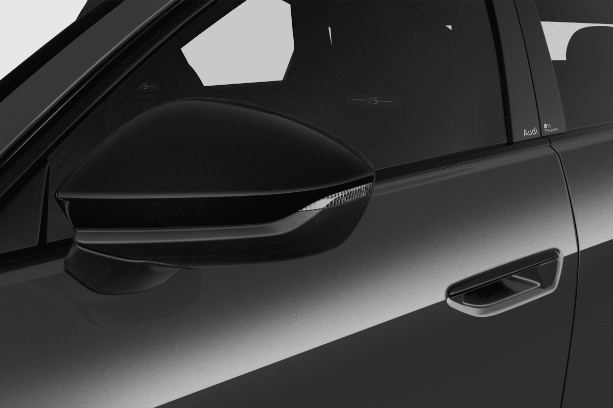 Rückspiegel eines Audi S5 Limousine 