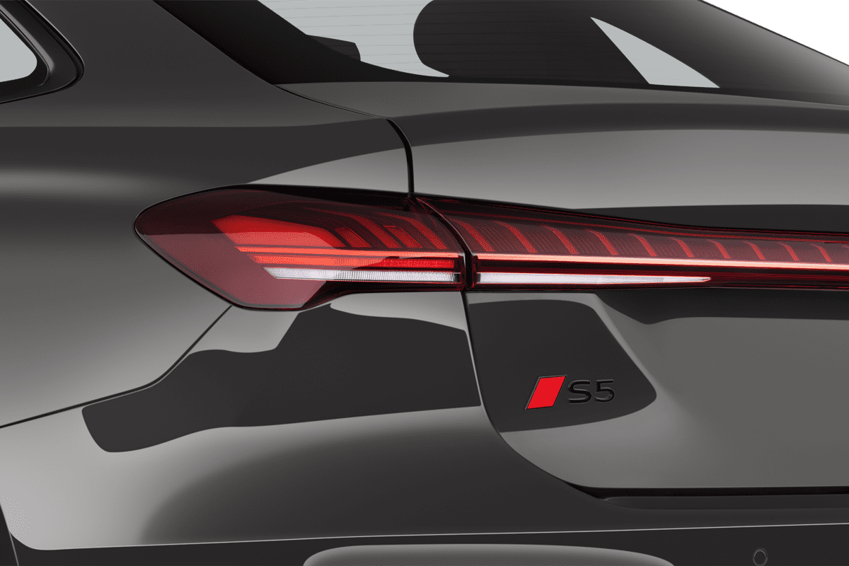 Heckleuchten eines Audi S5 Limousine 
