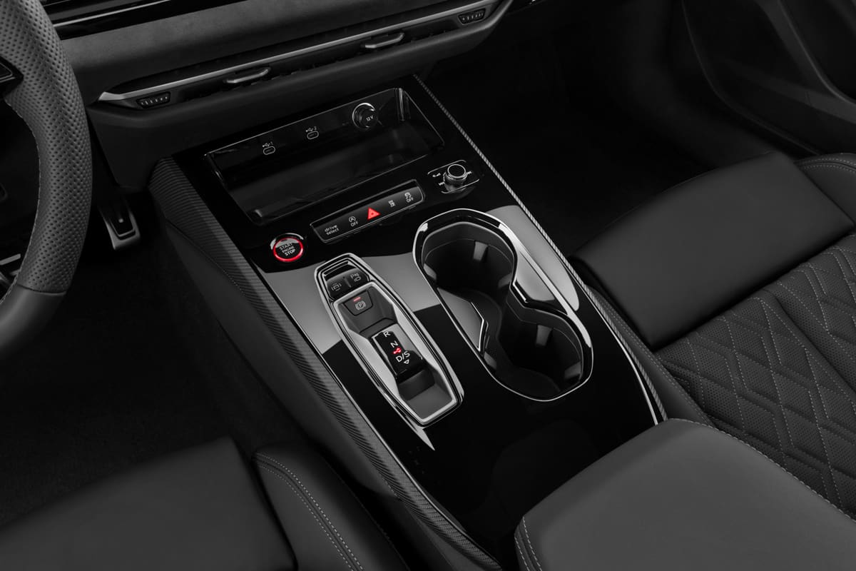 Schaltknüppel eines Audi S5 Limousine 