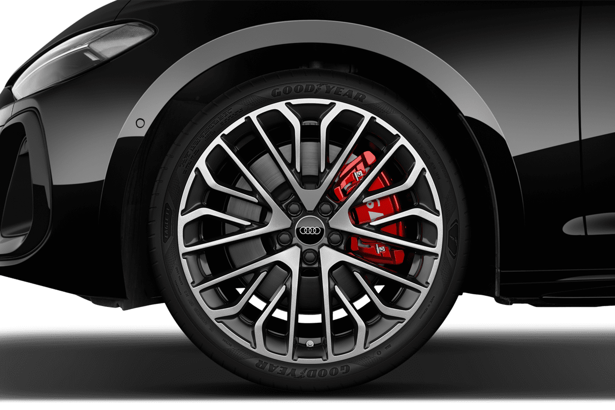 Radkappe oder Felge eines Audi S5 Limousine 