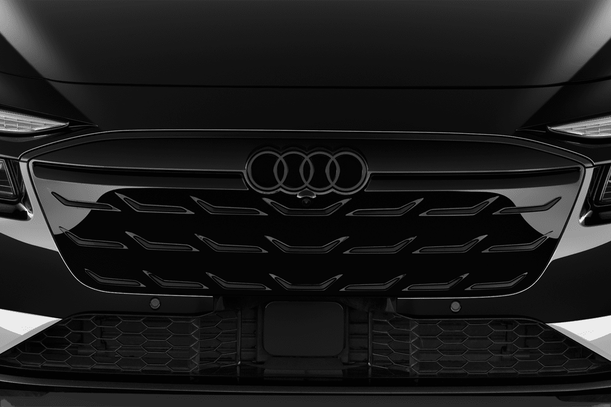 Kühlergrill eines Audi S6 Avant e-tron 