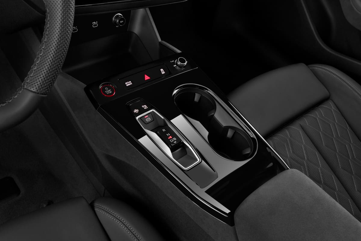 Schaltknüppel eines Audi S6 Sportback e-tron 