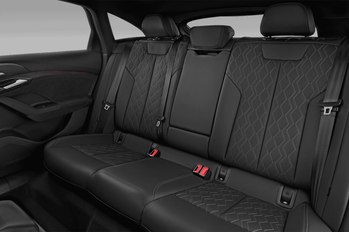 Rücksitzbank eines Audi S6 Sportback e-tron 