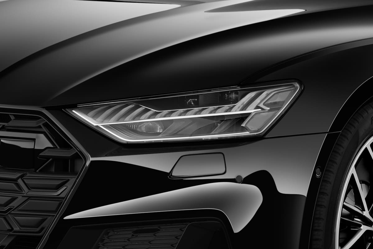 Frontscheinwerfer eines Audi S7 Sportback