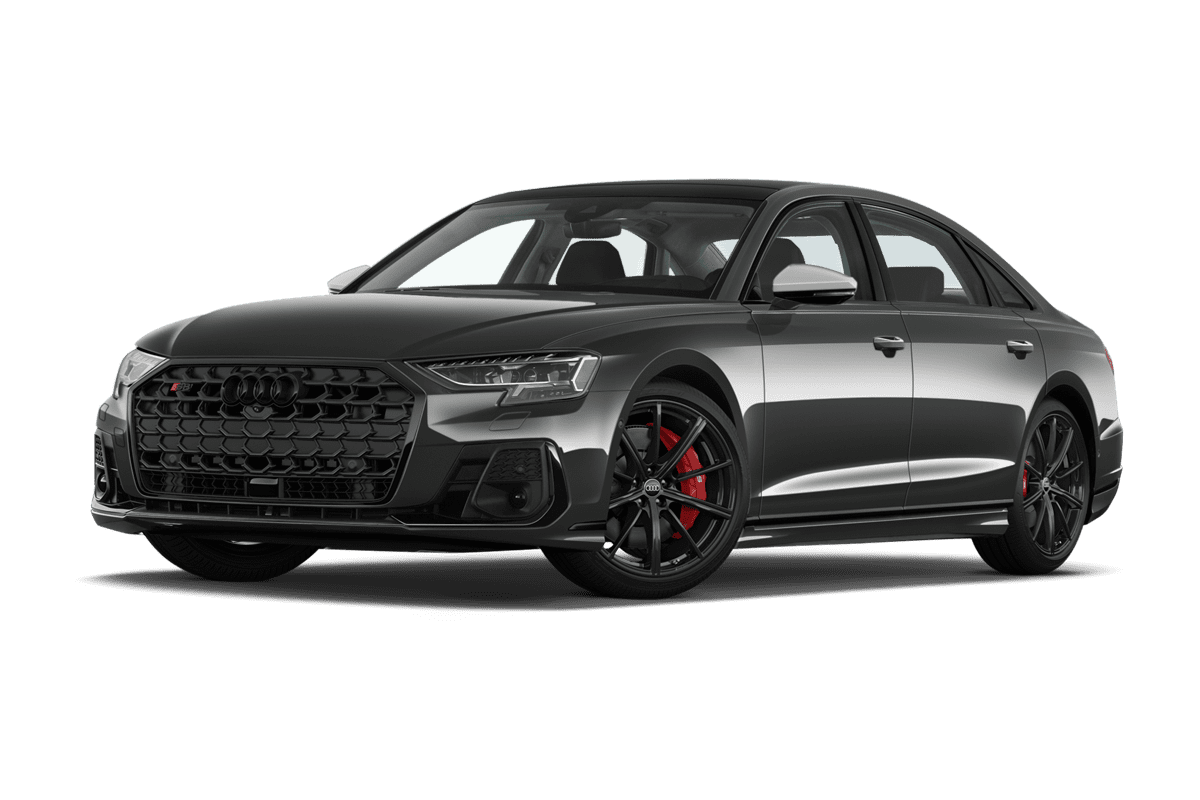 Tiefe, schräge Heckansicht eines Audi S8, freigestellt