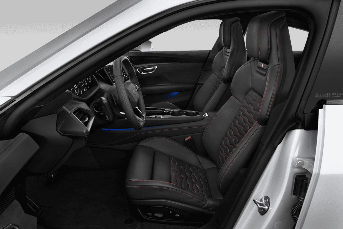 Vordersitze eines Audi e-tron GT