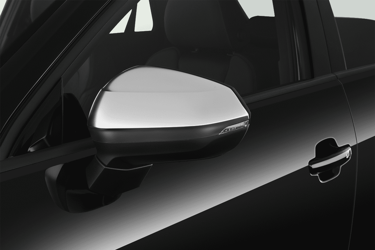 Rückspiegel eines Audi SQ2 