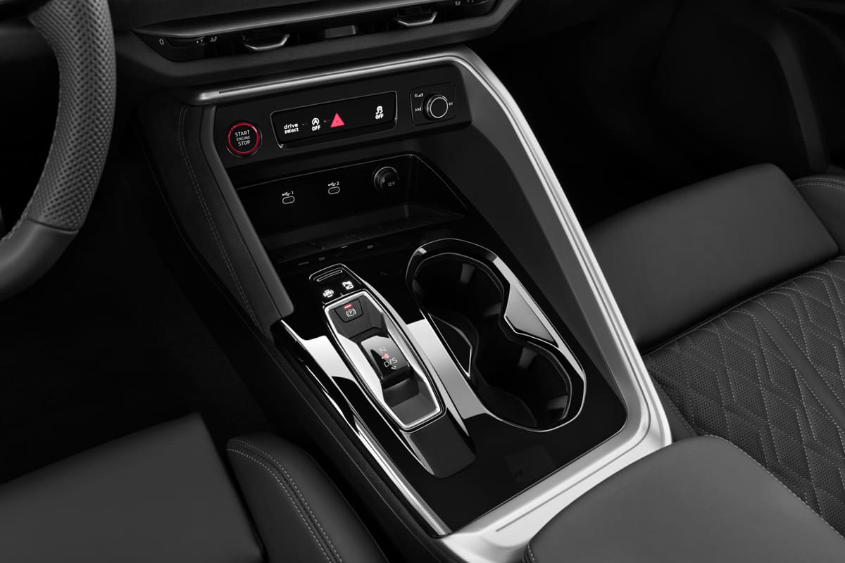 Schaltknüppel eines Audi SQ5 SUV