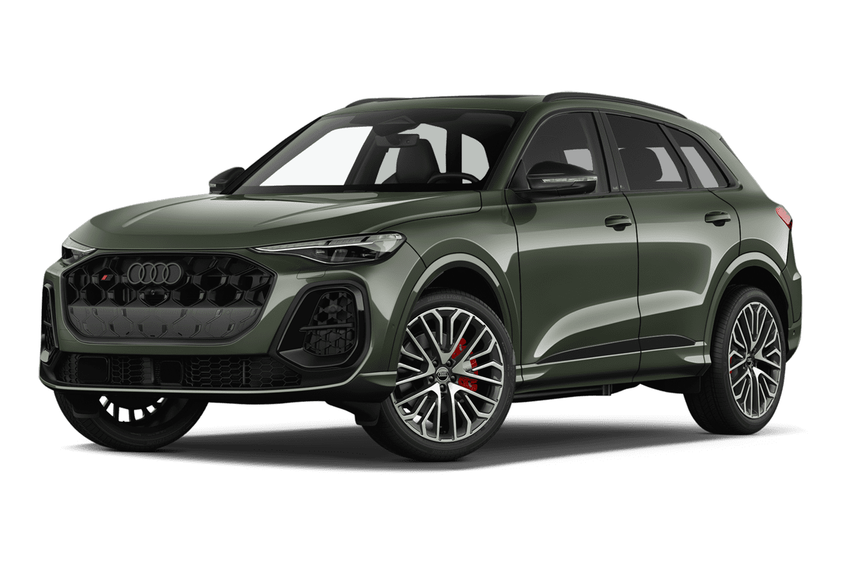 Tiefe, schräge Heckansicht eines Audi SQ5 SUV, freigestellt