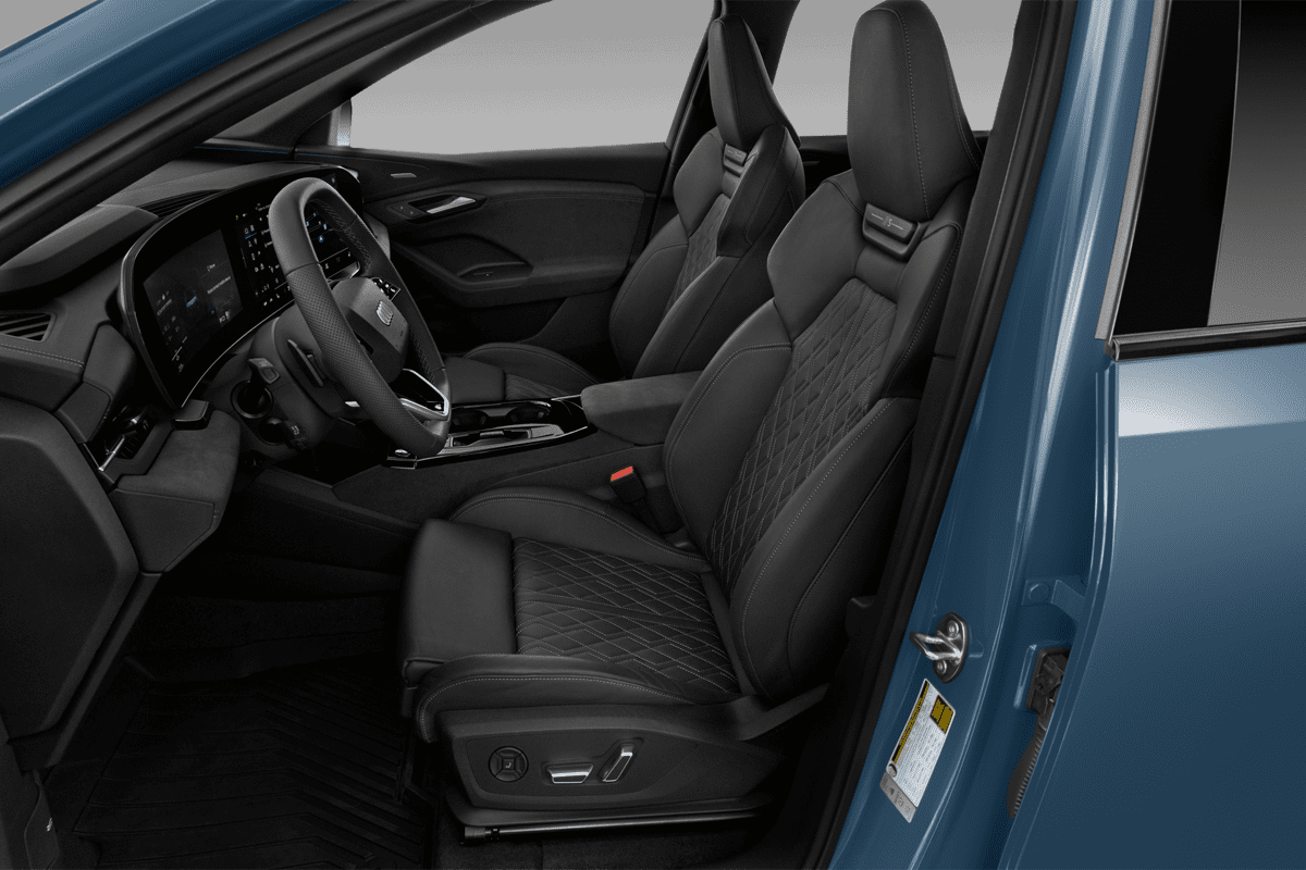 Vordersitze eines Audi SQ6 SUV e-tron